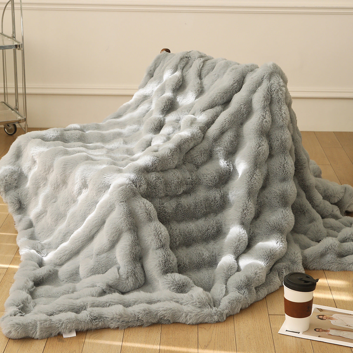 Plush Polyester Rabbit Velvet Blanket